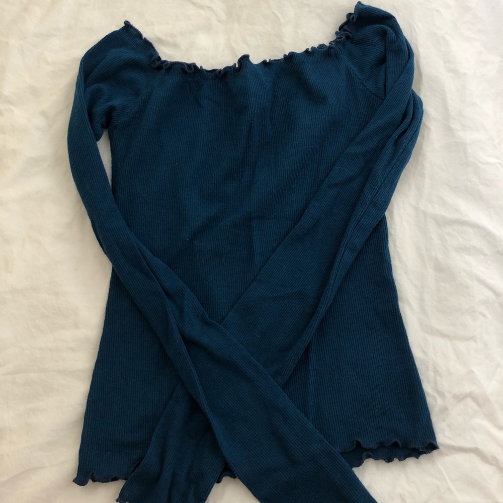 Hollister Off-The-Shoulder Top